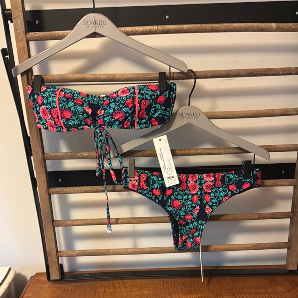 Brand New MINKPINK floral Bikini Set - “summer romance”